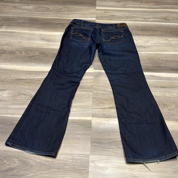 Silver Jeans Women's Deep Indigo Flare Jeans size 32 - Picture 7 of 9